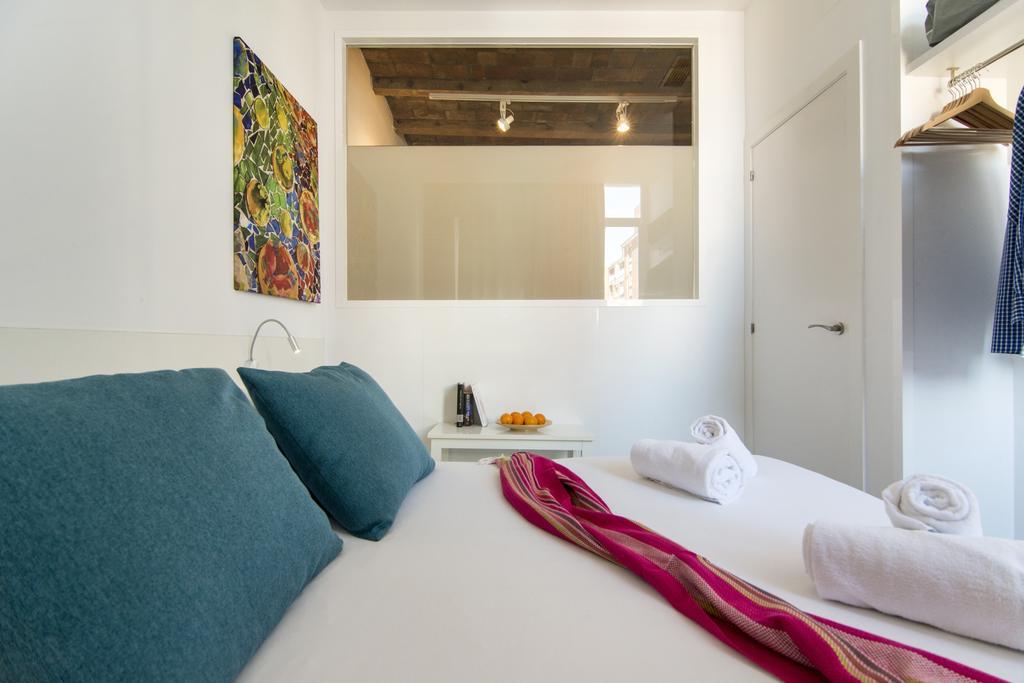 Happy People Sagrada Familia Apartments Barcellona Esterno foto