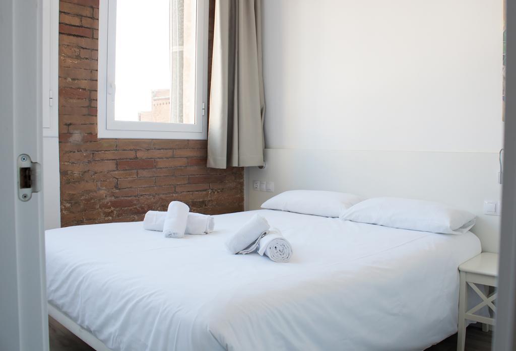 Happy People Sagrada Familia Apartments Barcellona Esterno foto
